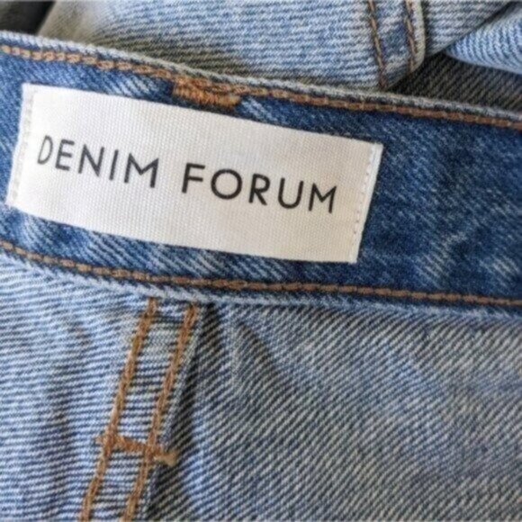 Aritzia High Rise Loose Boyfriend Jeans 25 Light Blue Wash Denim Forum Retro - Picture 6 of 9